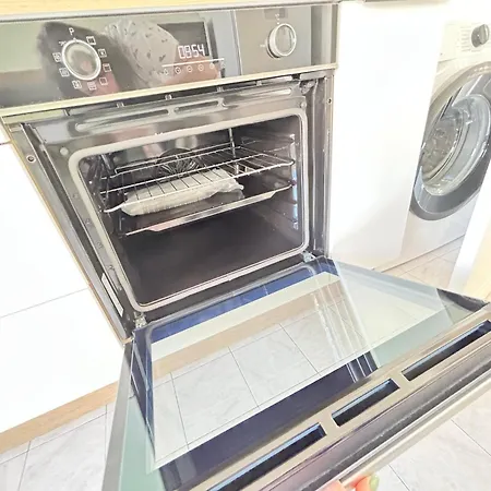 Appartement Le Lemptegy - Confortable T4 Proche De La Gare Avec Petit Balcon