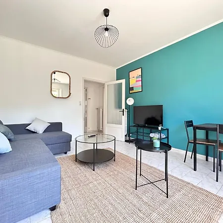Appartement Le Lemptegy - Confortable T4 Proche De La Gare Avec Petit Balcon
