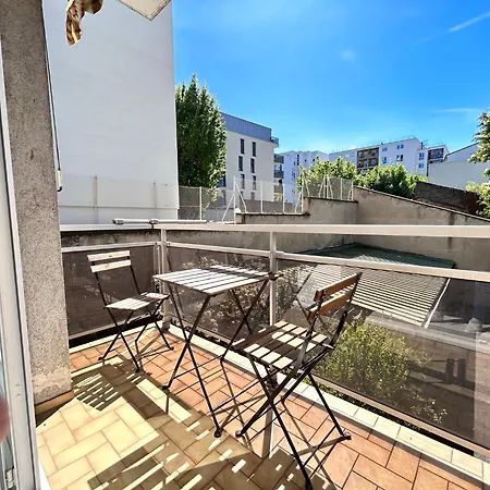 Appartement Le Lemptegy - Confortable T4 Proche De La Gare Avec Petit Balcon Clermont-Ferrand